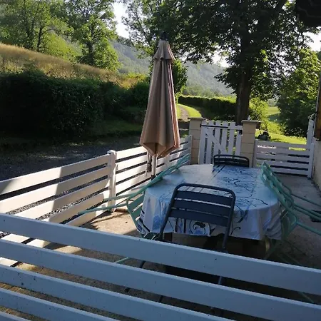 Maison à la campagne au cœur du Cantal dept 15 Marmanhac Exterior foto