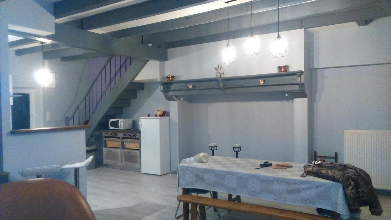 Vakantiehuis Maison A La Campagne Au Coeur Du Cantal Dept 15 *